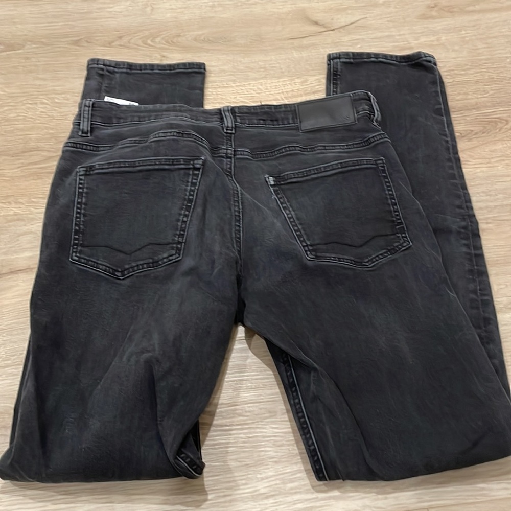 Hugo Boss 32x32 Black Jeans - Picture 6 of 10